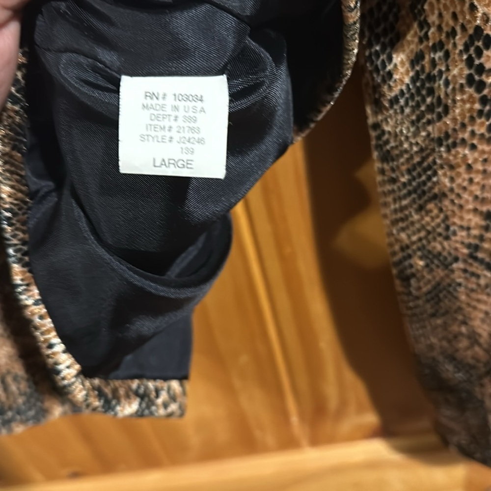 Vintage Town & Travel Jacket - Picture 4 of 6